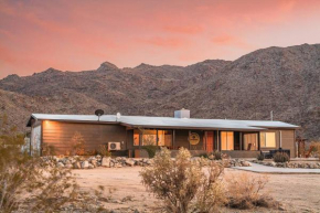 By Park Entrance, Hot Tub, Stars, Private ܍ WKNDR